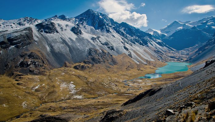 Travesía integral de la Cordillera Real