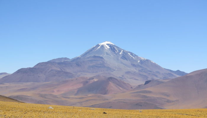 LLULLAILLACO, la cima a 6739m la mas mística del NOA