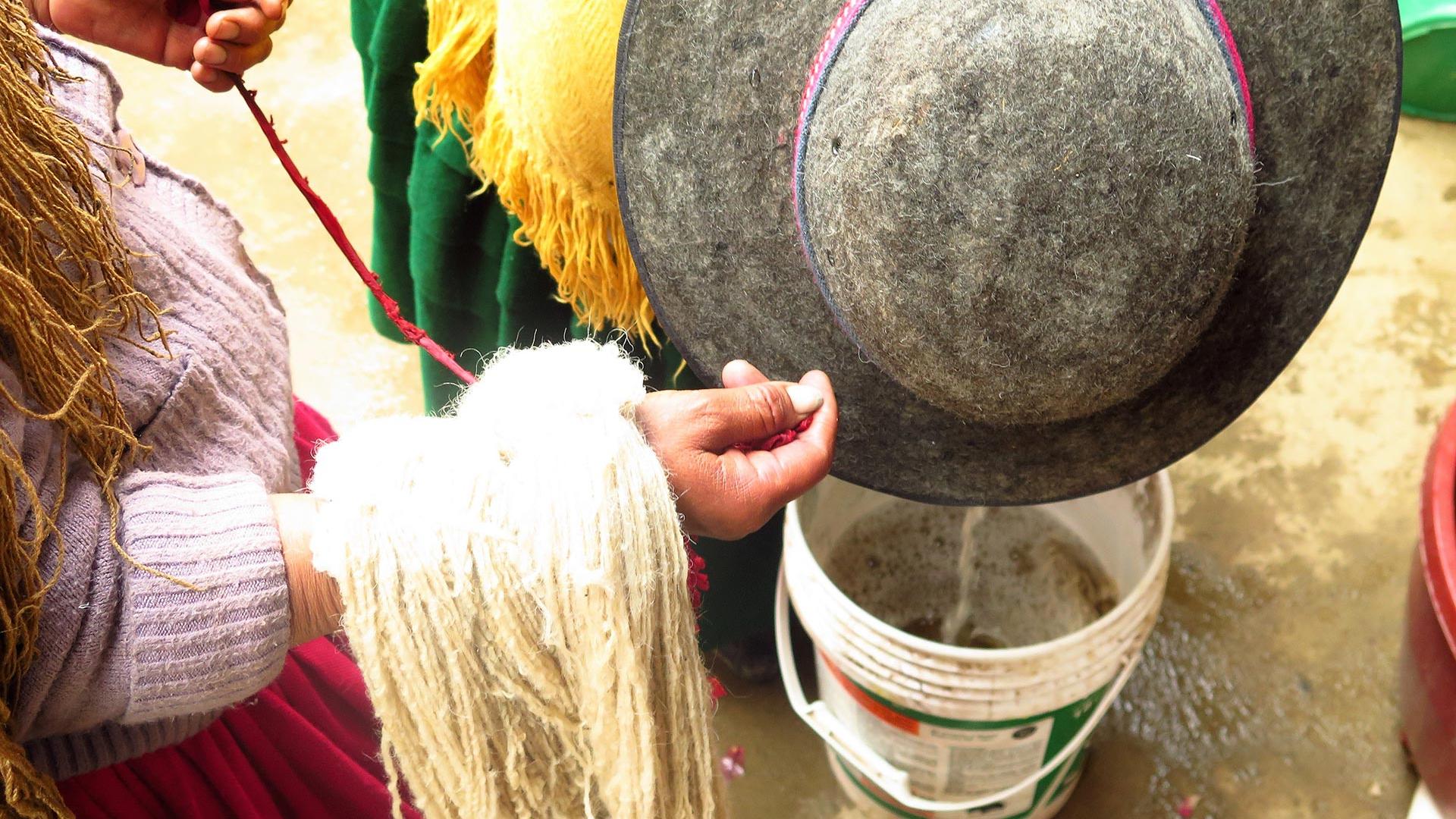 Dyeing workshop in El Alto !