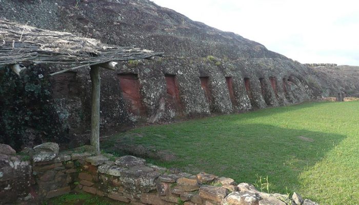SANTA CRUZ – FORT OF SAMAIPATA – CASCADAS DE CUEVAS FALLS - SAMAIPATA (1.670 M A.S.L.  – 5479 FT)