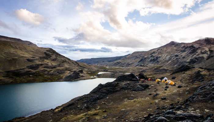 LAGUNA CHUCHUJA – LAGUNA KAÑUHUMA(4720 meters/15,500 feet asl)