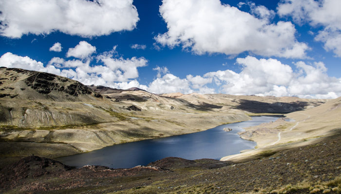 LAGUNA KAÑUHUMA – LAGUNA PUJO PUJO (4655 meters/15,300 feet asl)