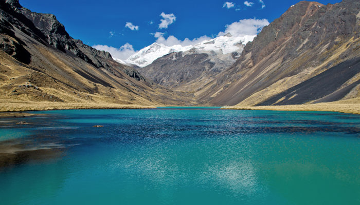 LAGUNA CHOJNA QUTA - LAGUNA JISTAÑA QUTA (4560 meters / 14 960 feet a.s.l)