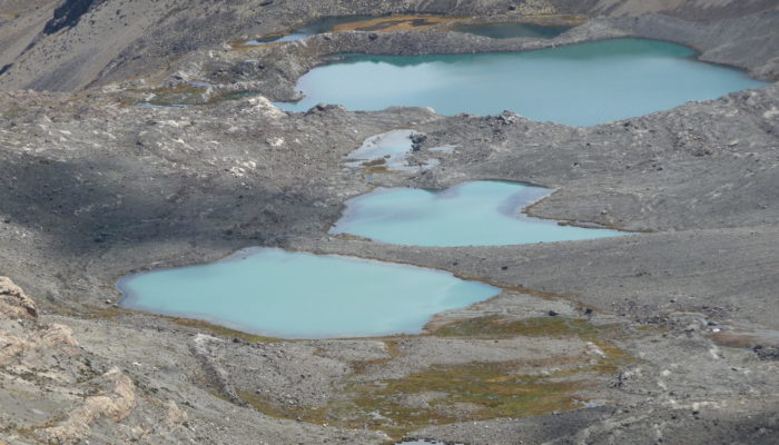 COLOLO CAMP – HUANACUNI CAMP (4750 meters/15,600 feet asl)