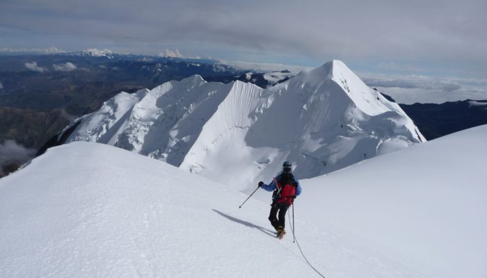 ASCENT OF ILLIMANI (6439 m a.s.l / 21 125 FT)