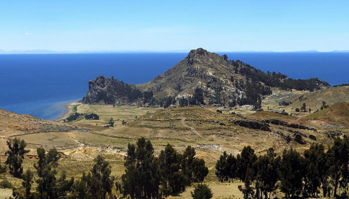 Human Encounters in Titicaca Lake