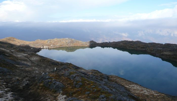 LA PAZ - SORATA (2600 M.A.S.L./8530 FEET ) - LAGUNA CHILATA (4200 M.A.S.L./13779 FEET)