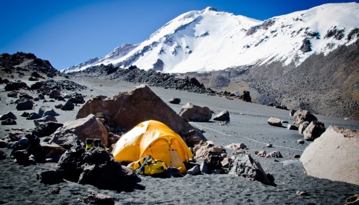 LA PAZ - SAJAMA - PARINACOTA/POMERAPE BASE CAMP ( 5135 M.A.S.L./16850 FEE