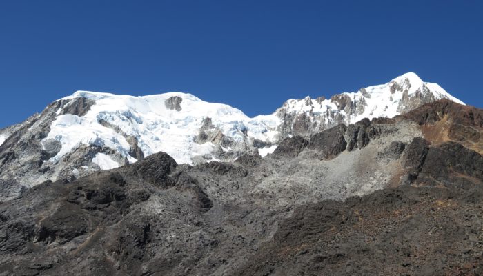 ILLAMPU BASE CAMP  (4620 M.A.S.L./15157 FEET) - LACATIYA (3960 M.A.S.L./12992) - LA PAZ ( 3600 M.A.S.L./11811 FEET)