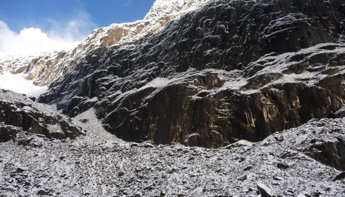 ILLAMPU NORTH PEAK HIGH CAMP ( 5230 M.A.S.L./17158 FEET) - ILLAMPU NORTH PEAK BASE CAMP ( 4450 M.A.S.L./14599 FEET)