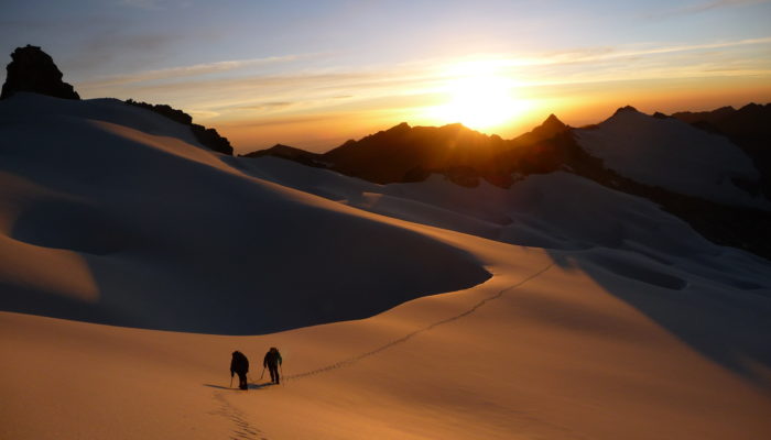 Janqu Uyu & Pacha Pata Ascent